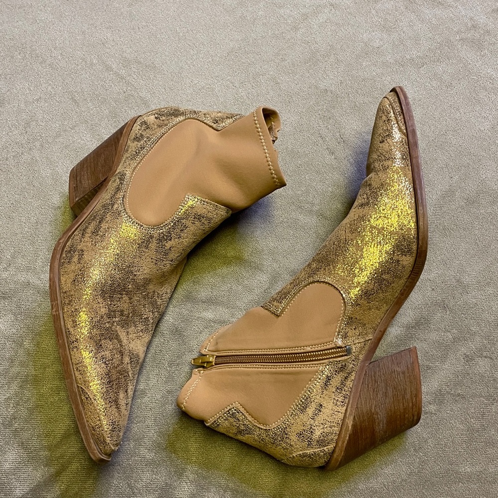 Free People Gold and Tan Boots. Size 41.